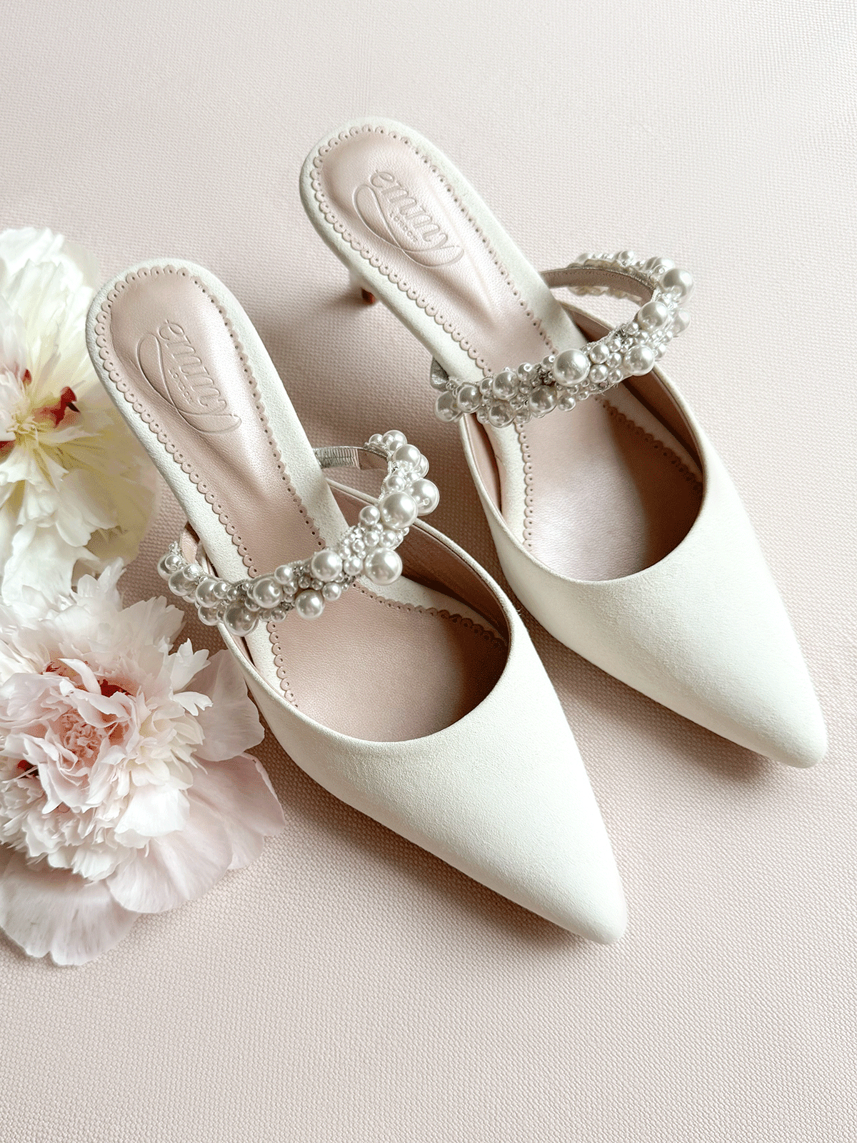 Honor Pearl Low Heel image